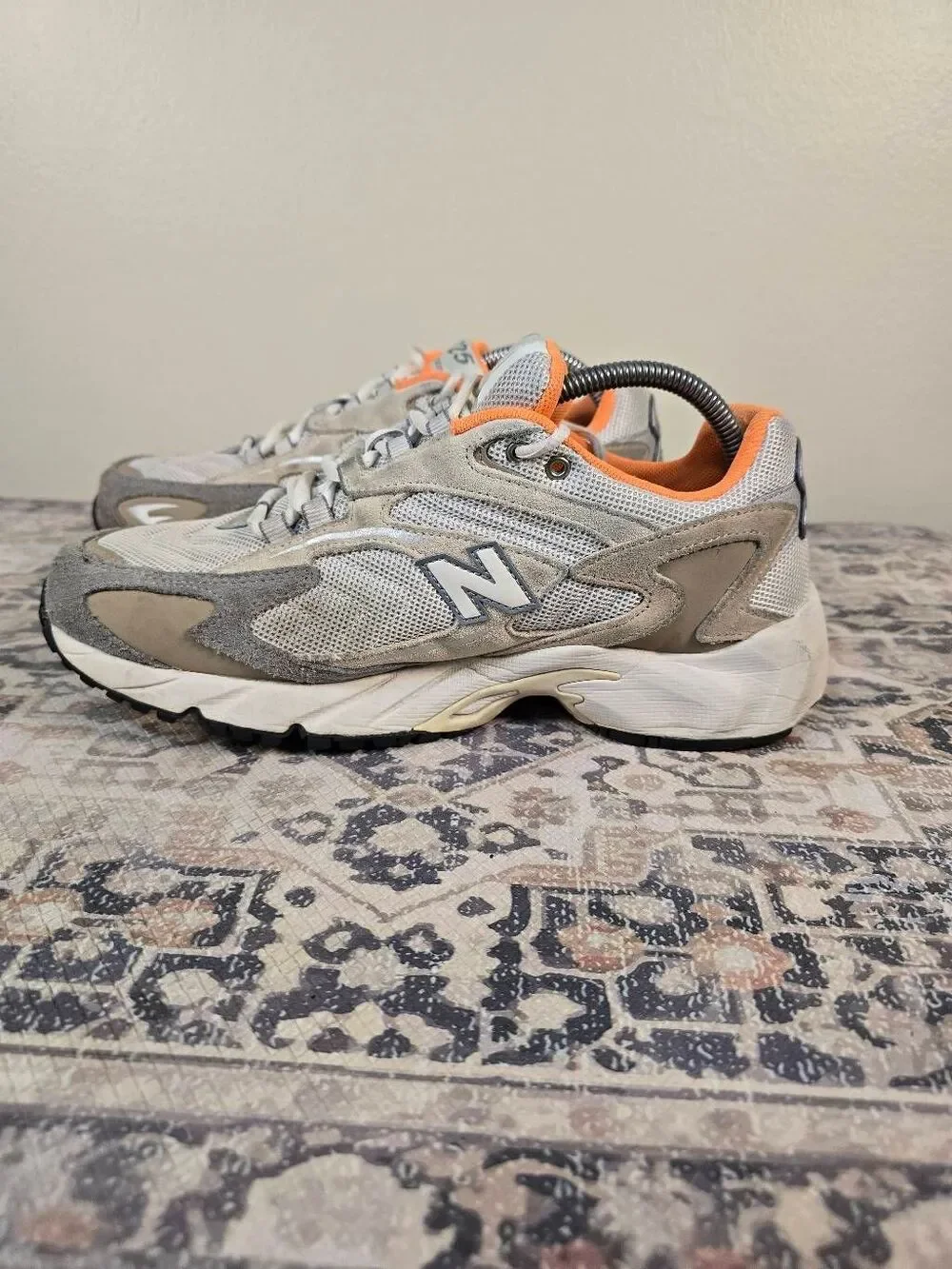 New Balance 725v1 Men's Running Shoes 9 Orange White
